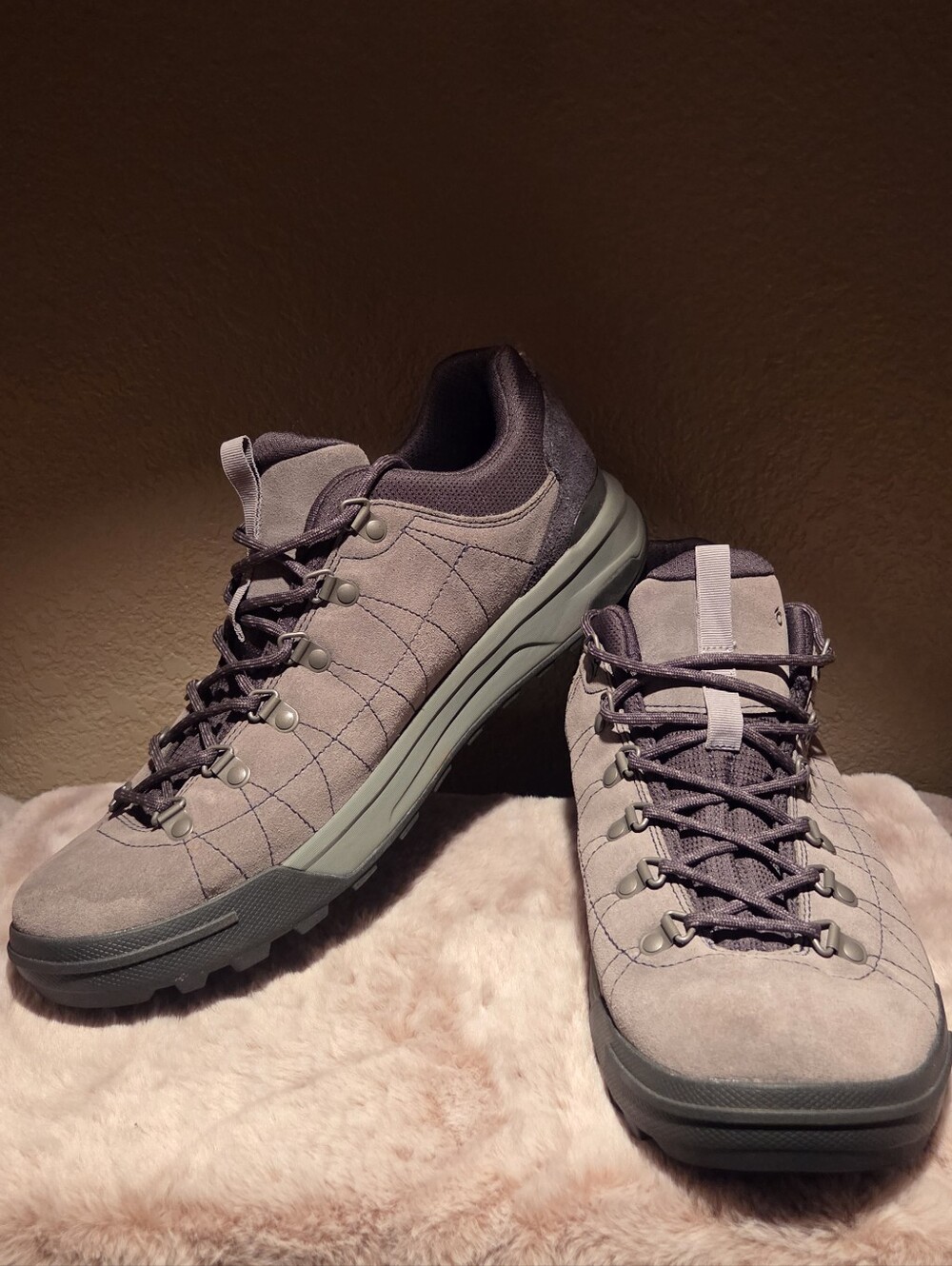 Oboz Beall Low Suede Sneaker Lace Up Regular Fit Lava Rock 79501 Men's 12